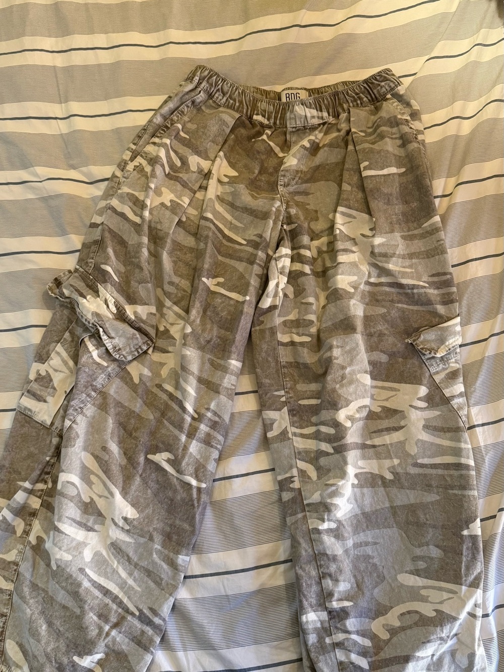 BDG Baggy 100% Cotton Cargo Pants